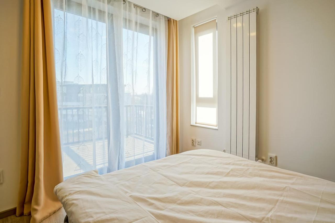 Bright Apartments Moments Away From Herastrau Park, Mall And Metro Бухарест Экстерьер фото